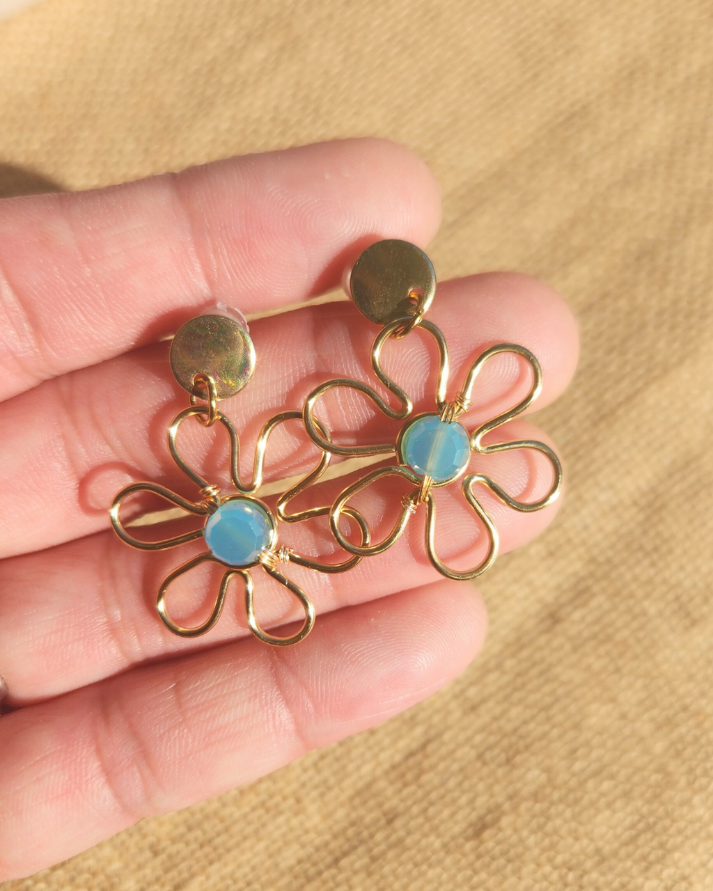 Wire Flower Dangle Earrings