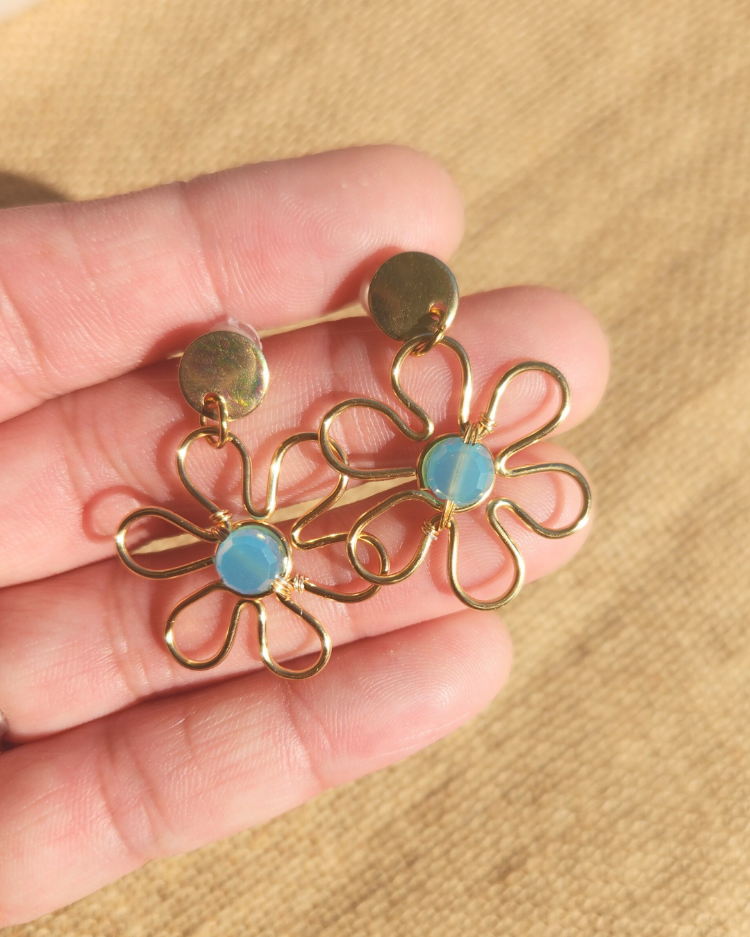Wire Flower Dangle Earrings